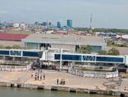 Kacau! PT Pelni Jual Tiket Non Seat Medan – Jakarta (3 Hari 3 Malam). Mau Bunuh Perlahan Penumpangnya Sendiri ???