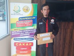 ALIANSI RAKYAT MENGGUGAT LAPORKAN DUGAAN PENYALAHGUNAAN PROYEK USB SMAN 11 TASIKMALAYA Rp7,09 MILIAR KE JAMPIDSUS: DESAK KDM DAN KADISDIK JABAR COPOT KCD 12