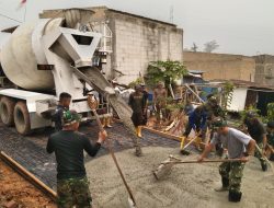 Hari Kedua TMMD ke-130, Meski Lelah Satgas dan Warga Tancap Gas Kebut Pengecoran Jalan Mangsang Maju