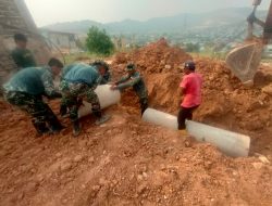 Menjaga Jalan Tetap Kokoh, Satgas TMMD ke-130 Kodim 0316/Batam Percepat Pemasangan Gorong-Gorong
